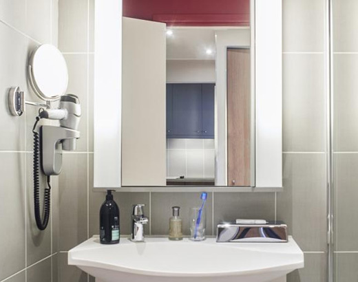 Aparthotel Adagio Bathroom